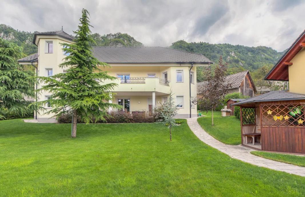 Alpine Apartments Marcella ゴレンスカ地方 エクステリア 写真