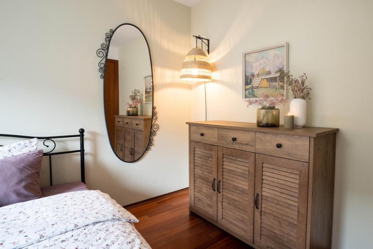 Alpine Apartments Marcella ゴレンスカ地方 エクステリア 写真